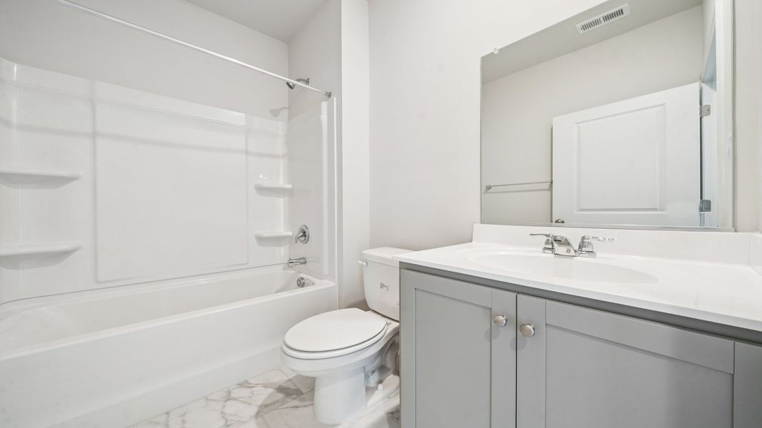 Furnished interior view inside a new home in Tooley Harbor, Elizabeth City (Image 10).