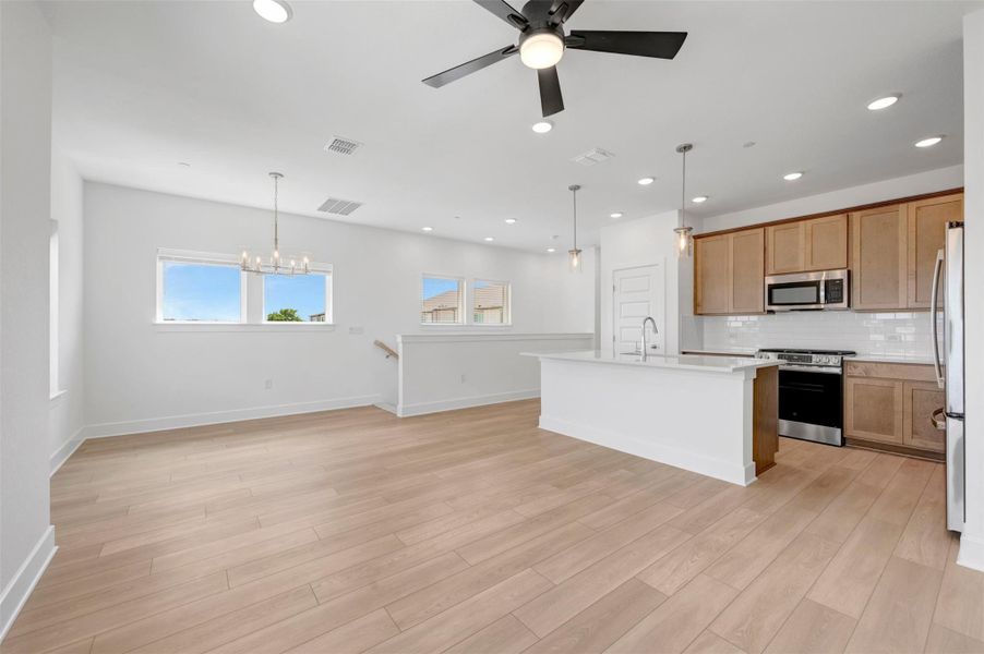 Family - Kitchen - Dining Area