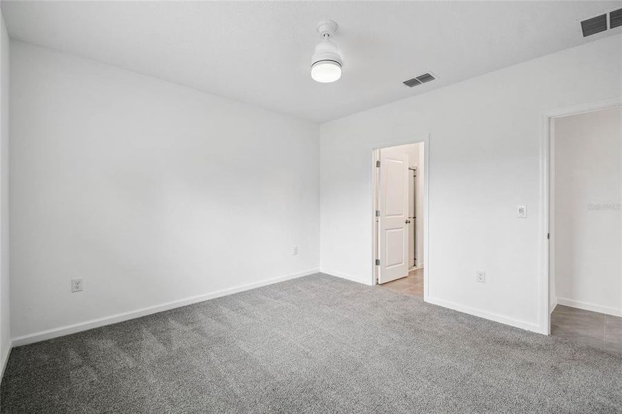 Spacious, unfurnished interior of a new home in Aspire at Citrus Springs, Citrus Springs (Image 13).