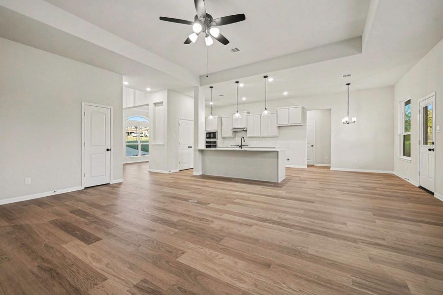 Spacious, unfurnished interior of a new home in Rose Hill Estates, Willis (Image 16).