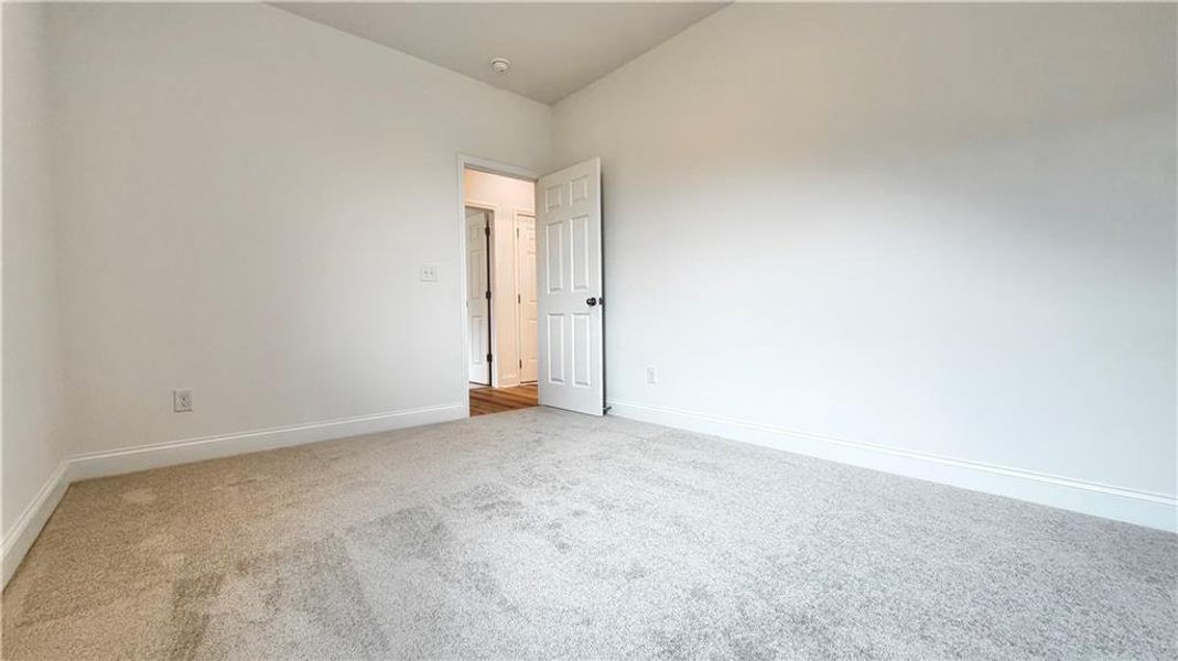 Spacious, unfurnished interior of a new home in Wehunt Meadows, Hoschton (Image 23). Spacious, unfurnished interior of a new home in Wehunt Meadows, Hoschton (Image 23).