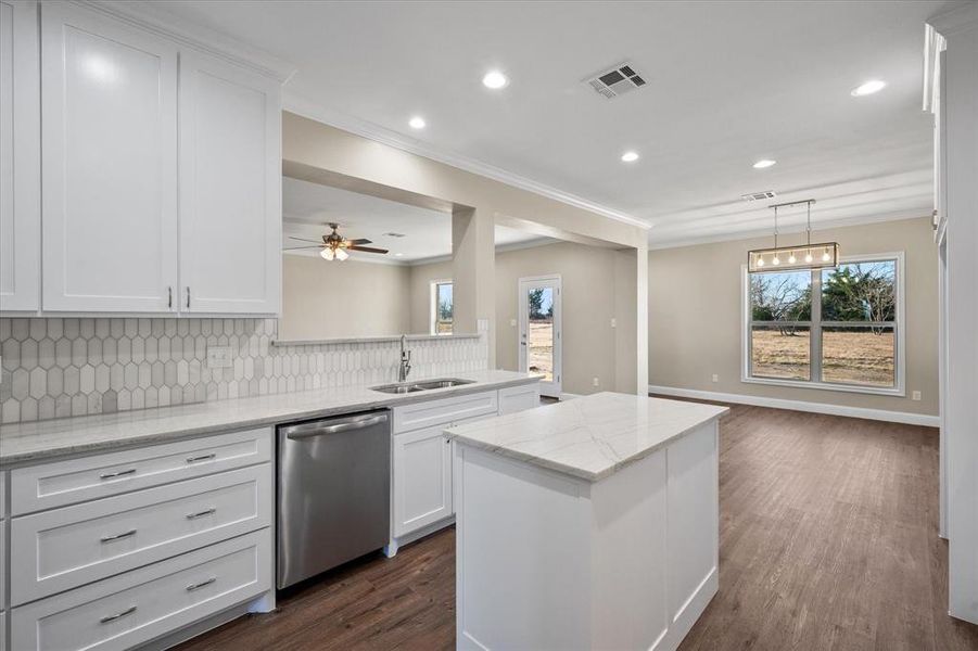 Furnished interior view inside a new home in , Corsicana (Image 7). Furnished interior view inside a new home in , Corsicana (Image 7).