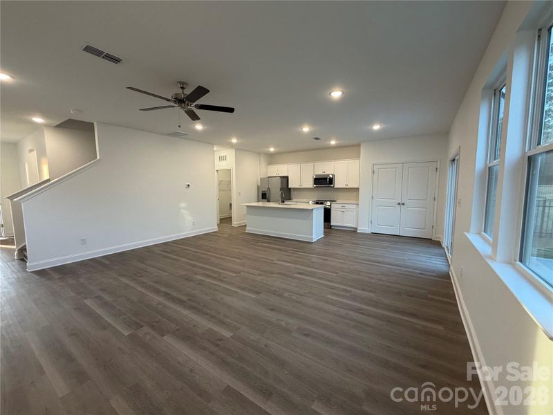 Spacious, unfurnished interior of a new home in , Denver (Image 8).