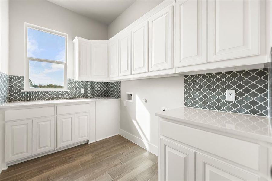 Furnished interior view inside a new home in Eagle Ridge Estates, Weatherford (Image 12).