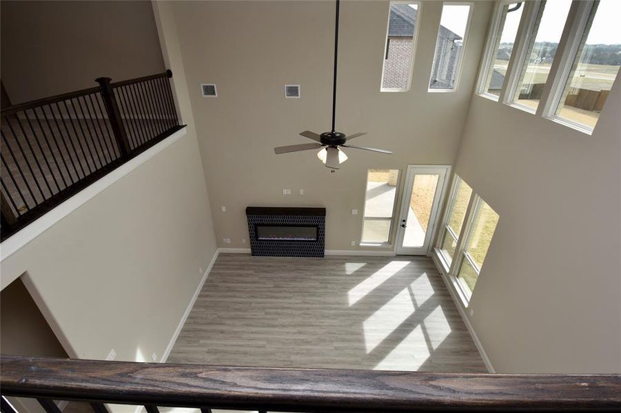 Spacious, unfurnished interior of a new home in , Prosper (Image 13).