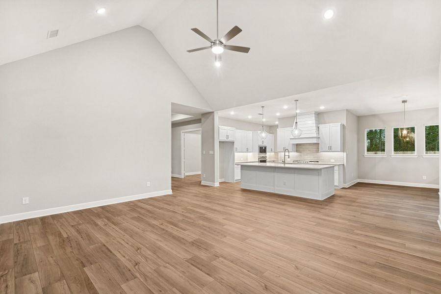 Spacious, unfurnished interior of a new home in ARTAVIA 65' Homesites, Conroe (Image 17). Spacious, unfurnished interior of a new home in ARTAVIA 65' Homesites, Conroe (Image 17).