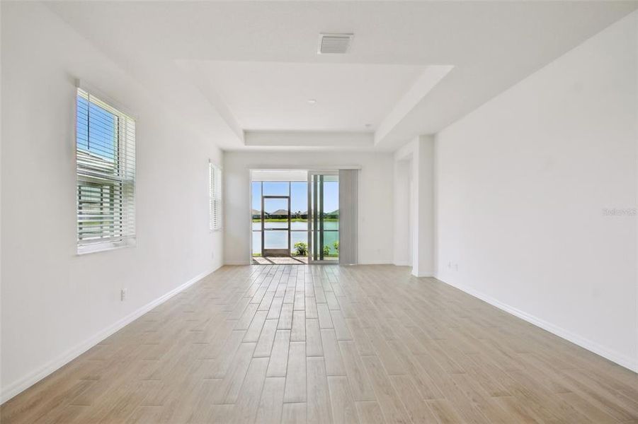 Spacious, unfurnished interior of a new home in Sweetwater at Lakewood Ranch, Lakewood Ranch (Image 20).