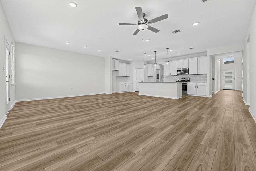 Spacious, unfurnished interior of a new home in Lisso, Pflugerville (Image 16).