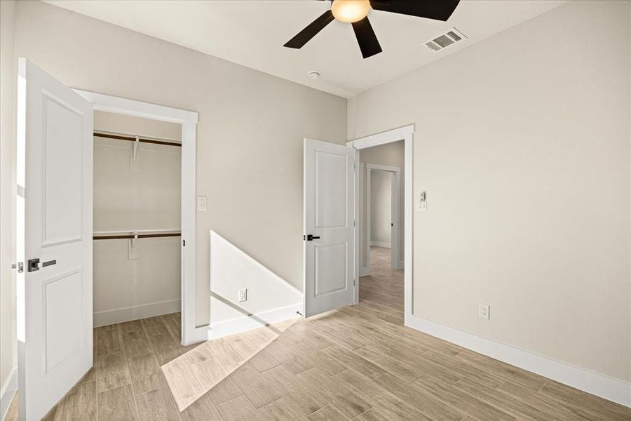 Spacious, unfurnished interior of a new home in , Granbury (Image 16). Spacious, unfurnished interior of a new home in , Granbury (Image 16).