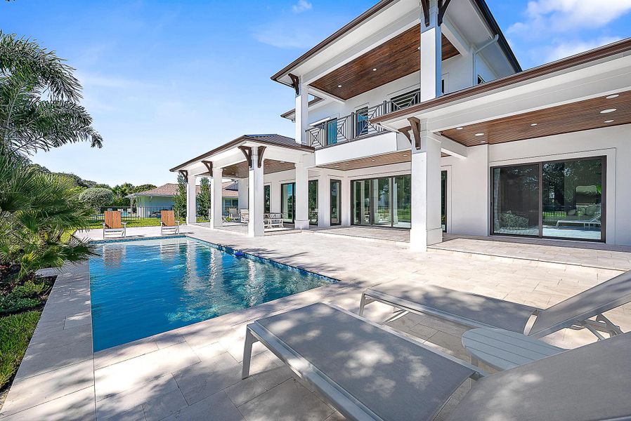 2D floor plan layout of this home in , Tequesta, FL (Image 3).