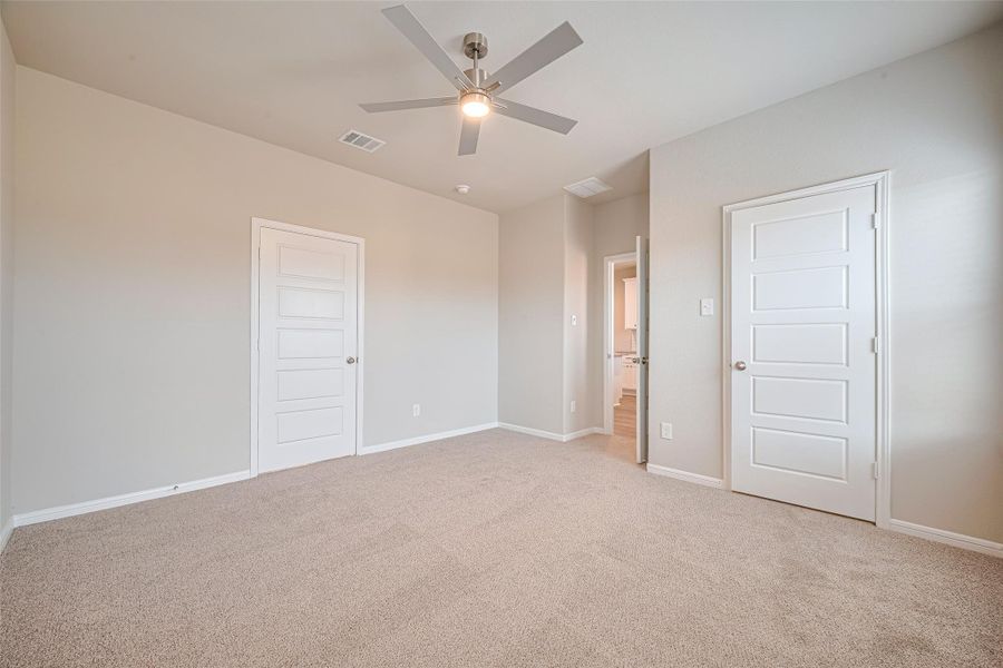 Spacious, unfurnished interior of a new home in La Segarra, Brookshire (Image 44).