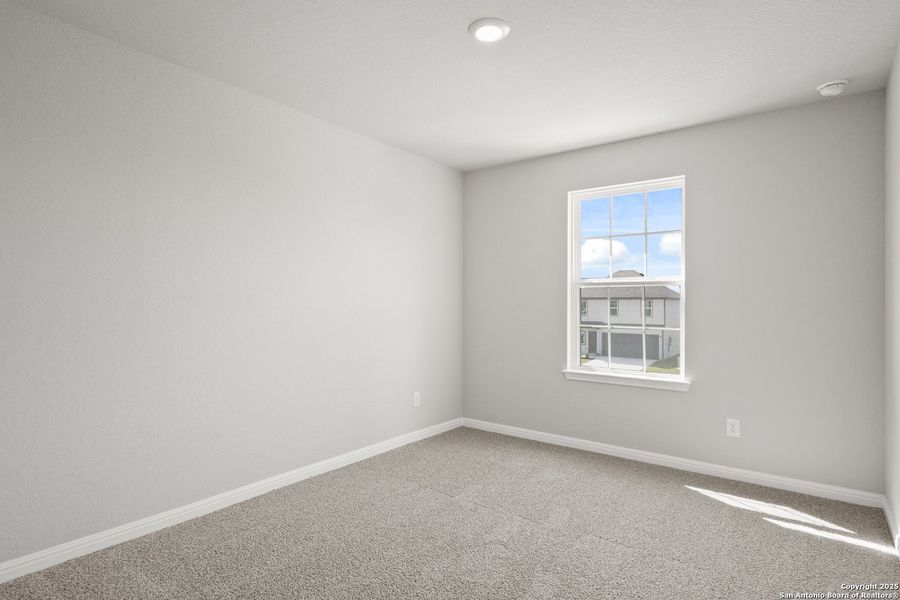 Spacious, unfurnished interior of a new home in Applewhite Meadows, San Antonio (Image 28).