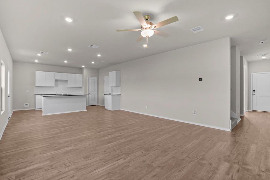 Spacious, unfurnished interior of a new home in Arabella on the Prairie, Richmond (Image 12).