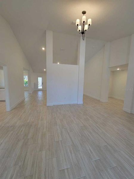 Spacious, unfurnished interior of a new home in Marion Oaks, Ocala (Image 11).