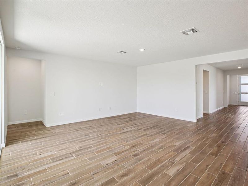 Spacious, unfurnished interior of a new home in Two Rivers - Signature Series, Zephyrhills (Image 19). Spacious, unfurnished interior of a new home in Two Rivers - Signature Series, Zephyrhills (Image 19).