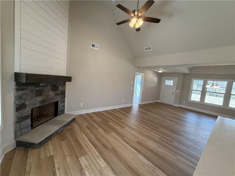 Spacious, unfurnished interior of a new home in , Talking Rock (Image 40).