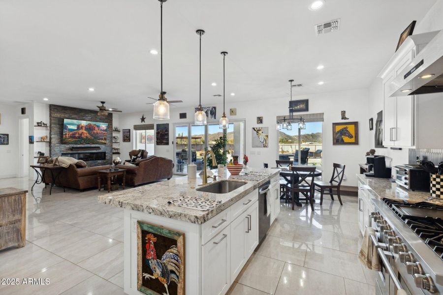 28-web-or-mls-6786-w-palomino-wy 28-web-or-mls-6786-w-palomino-wy