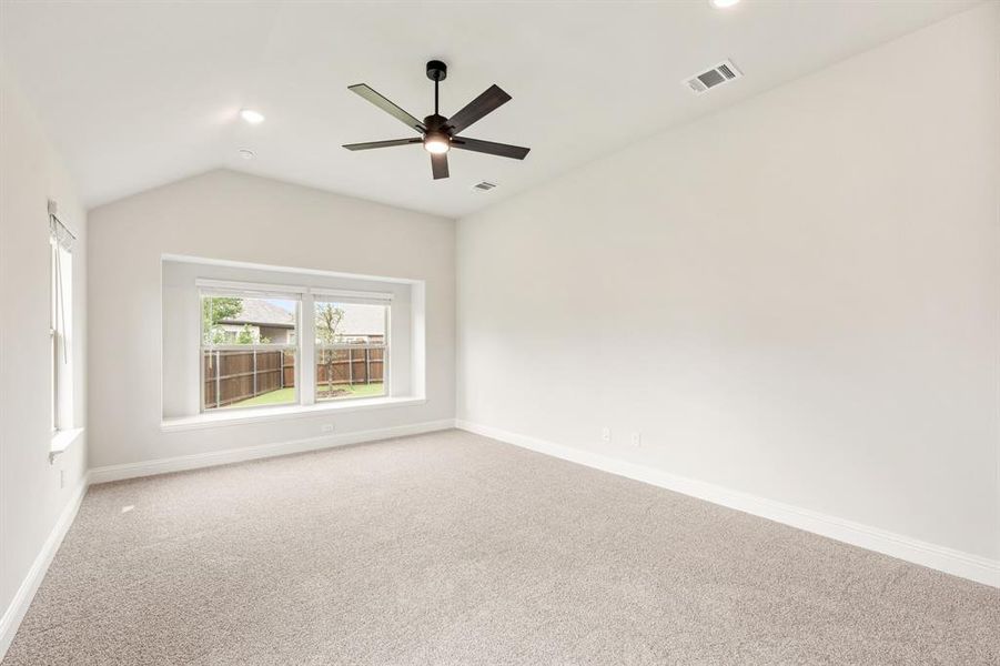 Spacious, unfurnished interior of a new home in Willow Wood, McKinney (Image 24). Spacious, unfurnished interior of a new home in Willow Wood, McKinney (Image 24).