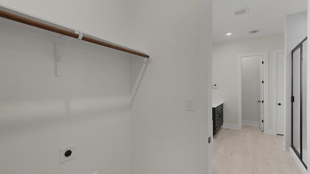 Spacious, unfurnished interior of a new home in Nolina, Georgetown (Image 16).