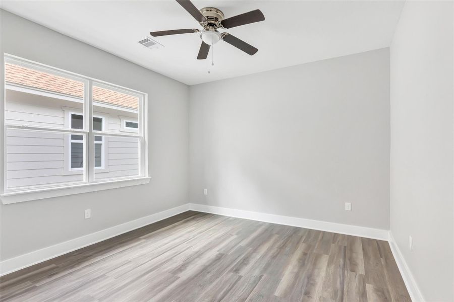 Spacious, unfurnished interior of a new home in , Houston (Image 31).