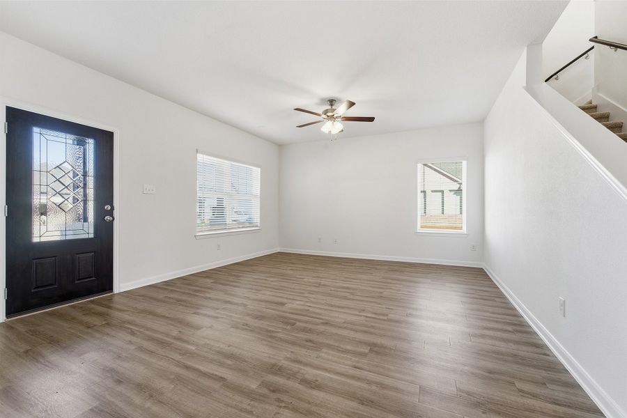 Spacious, unfurnished interior of a new home in La Terra, Celina (Image 13).