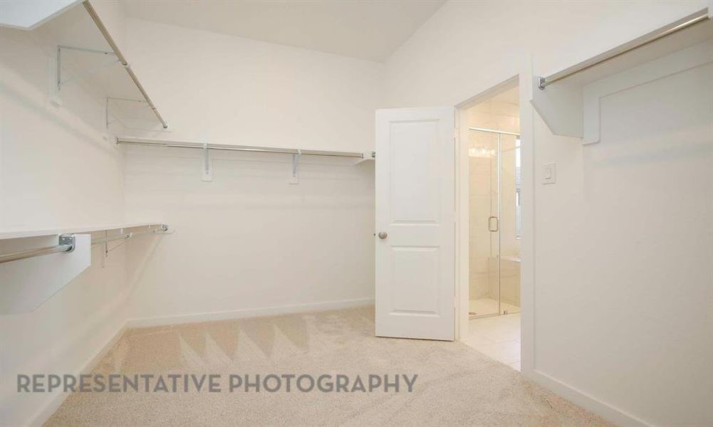 Spacious, unfurnished interior of a new home in Star Trail, Prosper (Image 11).