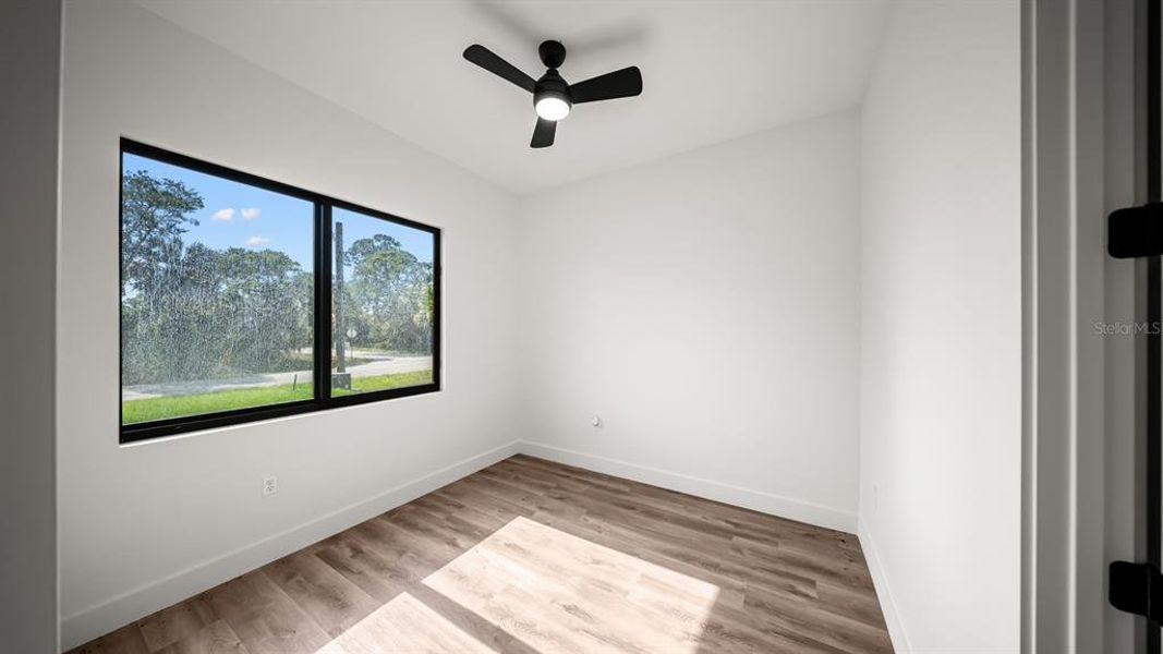 Spacious, unfurnished interior of a new home in , Port Charlotte (Image 27).