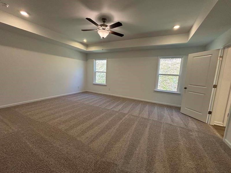 Spacious, unfurnished interior of a new home in Creekside, Dawsonville (Image 29).