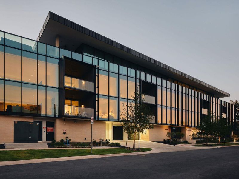 Condo located in Austin, TX showcasing its design and architecture (Image 3).