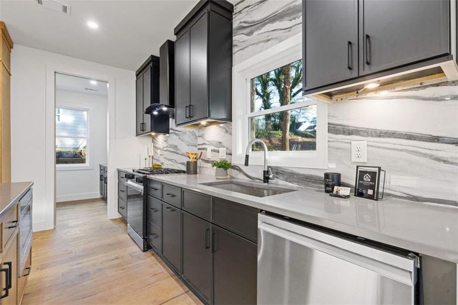 Furnished interior view inside a new home in , Atlanta (Image 16).