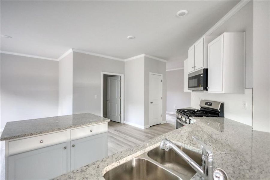 Spacious, unfurnished interior of a new home in , Social Circle (Image 15).