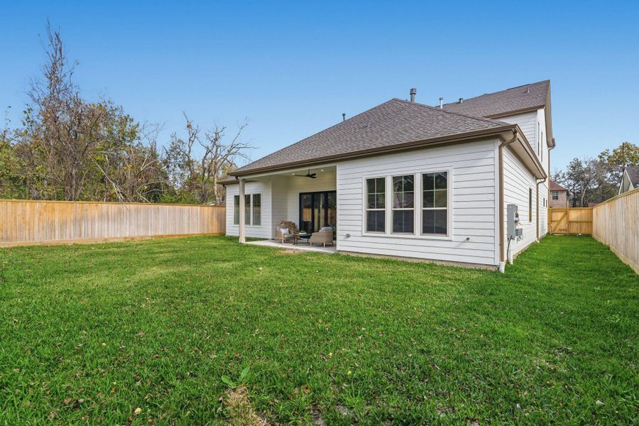 Exterior details and patio area of a home in , Houston (Image 28).