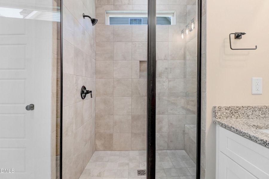 28-652 Shawnee Dr-28