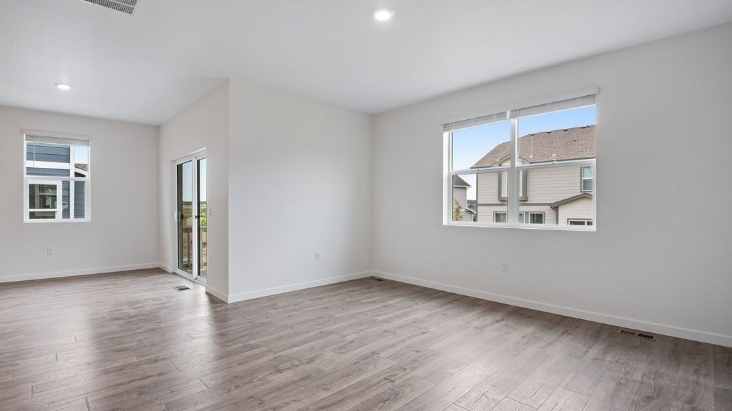 Spacious, unfurnished interior of a new home in Trails at Crowfoot, Parker (Image 15).
