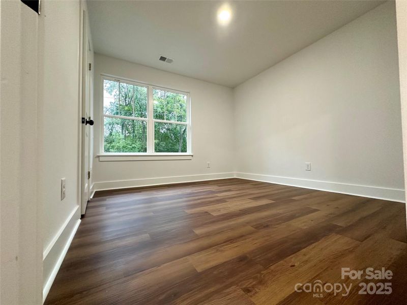 Spacious, unfurnished interior of a new home in , Granite Falls (Image 34).