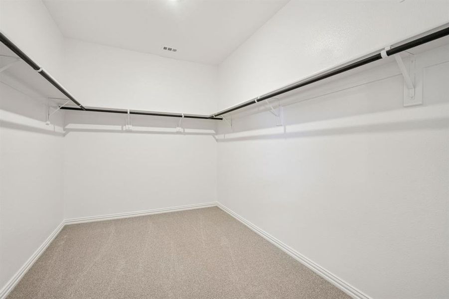 Photo is not of the actual home, but is an inspirational photo of builder’s model home and may depict options, furnishings, and/or decorator features that are not included.