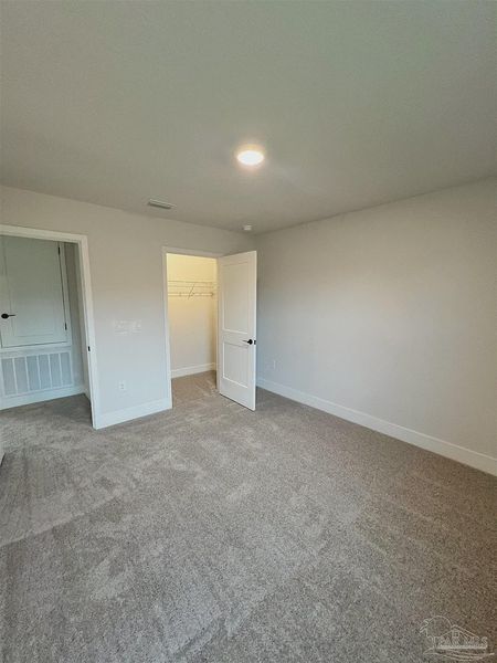 Spacious, unfurnished interior of a new home in Pine Top, Cantonment (Image 12).