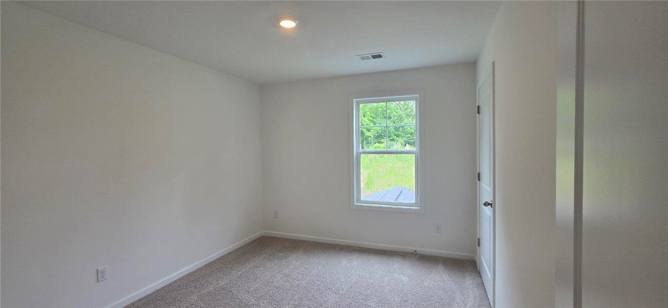 Spacious, unfurnished interior of a new home in Brownstone Park, Easley (Image 16). Spacious, unfurnished interior of a new home in Brownstone Park, Easley (Image 16).