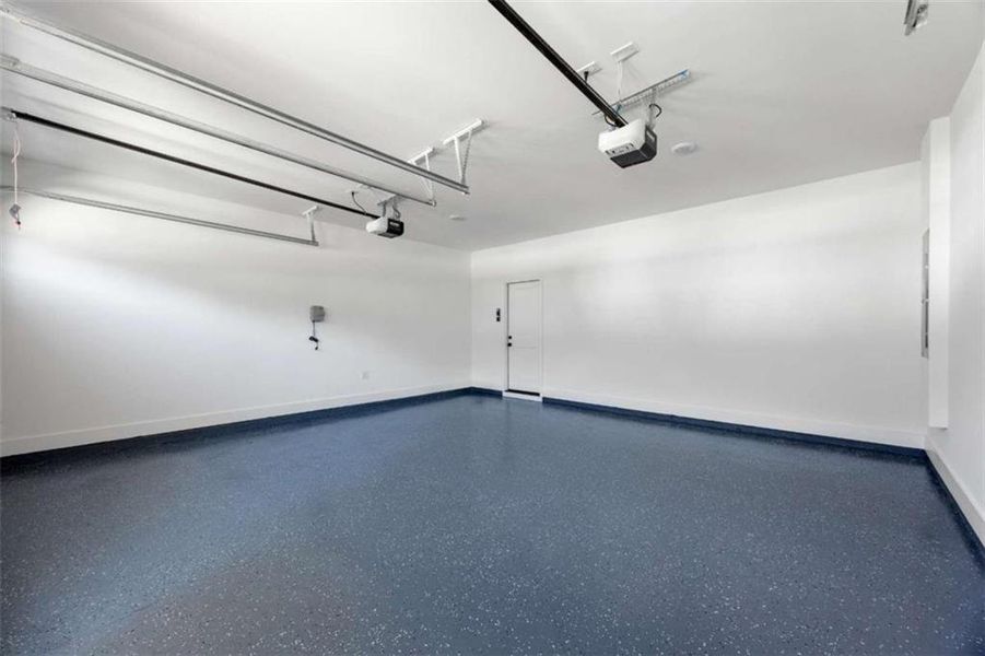 Spacious, unfurnished interior of a new home in , Monroe (Image 37).