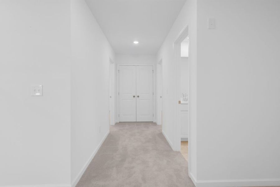 Spacious, unfurnished interior of a new home in Windance Lake, Loganville (Image 19).