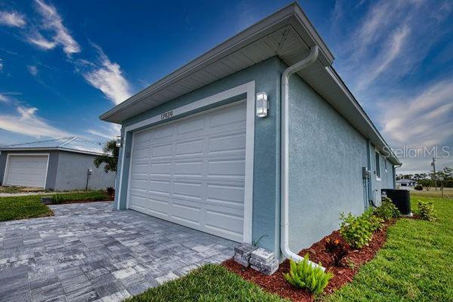 Exterior details and patio area of a home in , Punta Gorda (Image 3). Exterior details and patio area of a home in , Punta Gorda (Image 3).