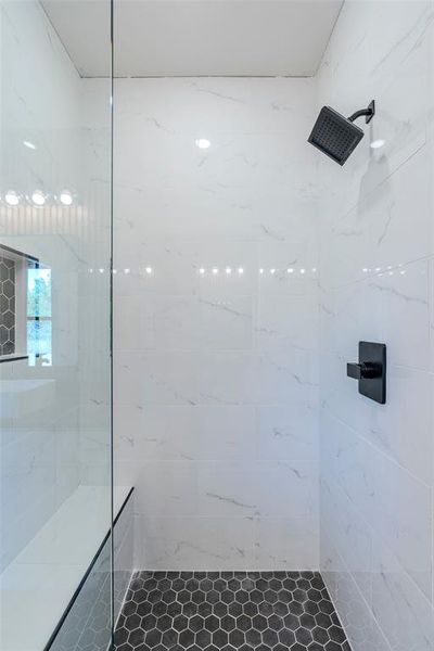 Master Bathroom featuring tiled shower