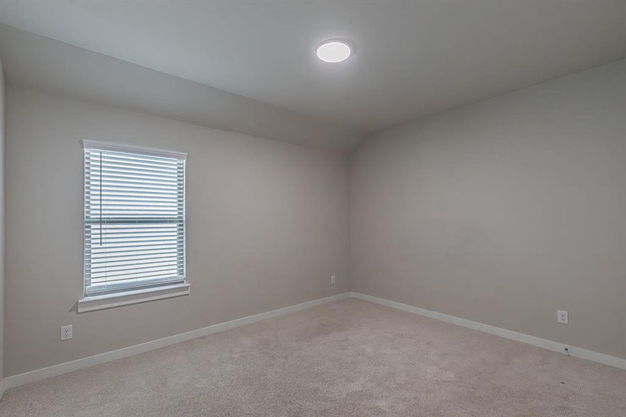Spacious, unfurnished interior of a new home in Elevon, Lavon (Image 29).