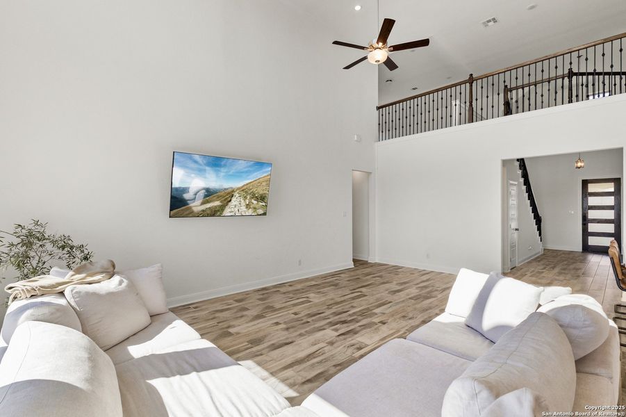 Furnished interior view inside a new home in Arched Oaks, Floresville (Image 31). Furnished interior view inside a new home in Arched Oaks, Floresville (Image 31).