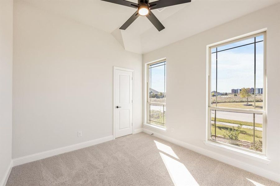 Spacious, unfurnished interior of a new home in The Retreat at North Grove 60, Waxahachie (Image 25). Spacious, unfurnished interior of a new home in The Retreat at North Grove 60, Waxahachie (Image 25).