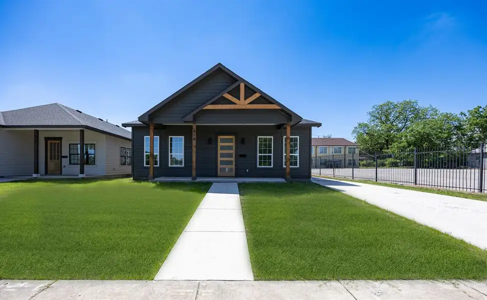 Front exterior of a new home in , Fort Worth, TX, highlighting curb appeal (Image 2). Front exterior of a new home in , Fort Worth, TX, highlighting curb appeal (Image 2).