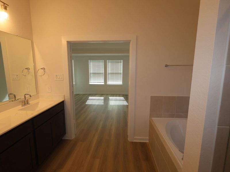 Image 28 of a home in Pinewood at Grand Texas.