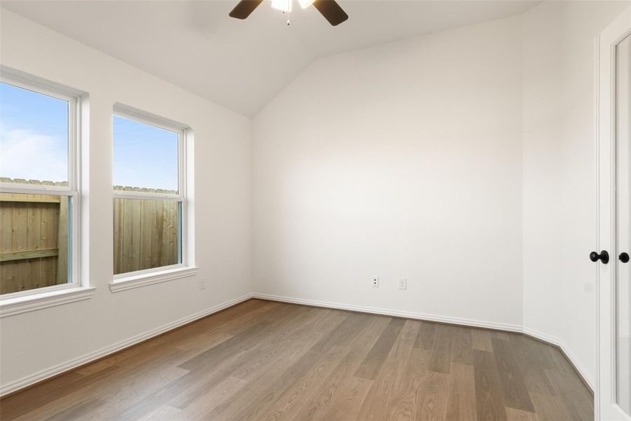 Spacious, unfurnished interior of a new home in Creekhaven, Arcola (Image 23).