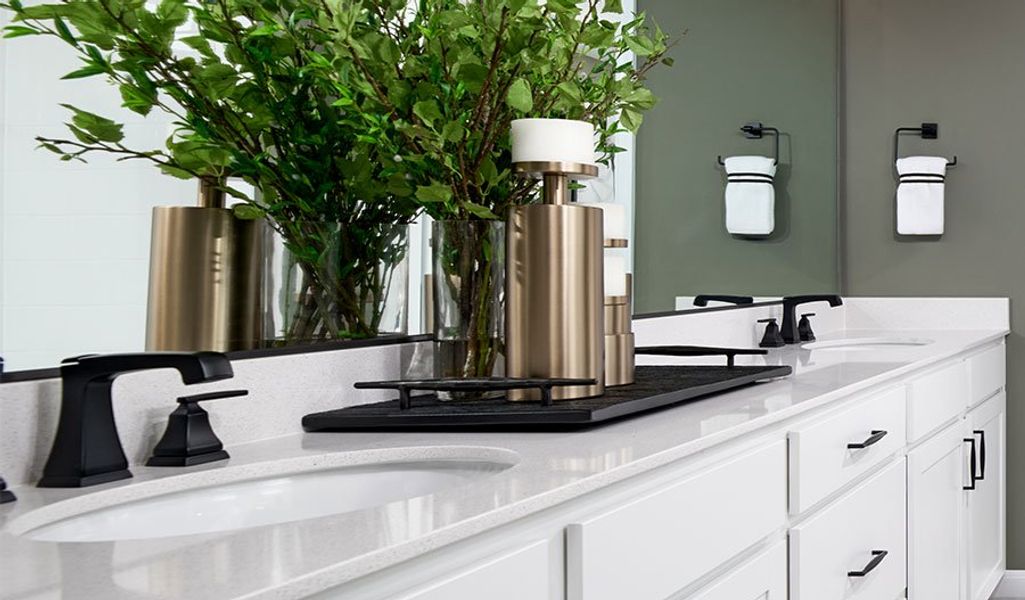 Coronado-733-WildernessShores Bathroom