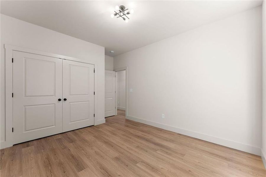 Spacious, unfurnished interior of a new home in , Gainesville (Image 40).